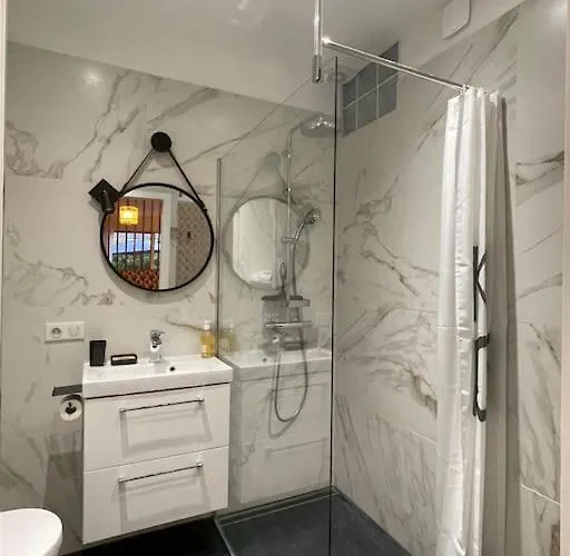 Mini En Bord De Avec Espace Exterieur 公寓 博尔戈