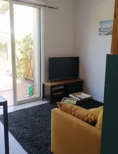 Mini En Bord De Avec Espace Extérieur Appartamento
